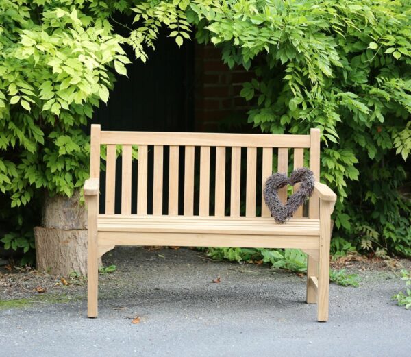 Outdoor Bench (Type: Garden)