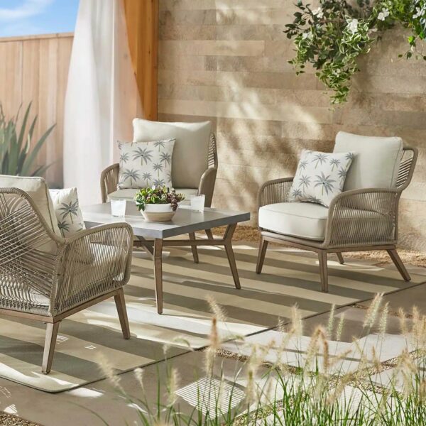 Outdoor Lounge Set (Type: Wicker)