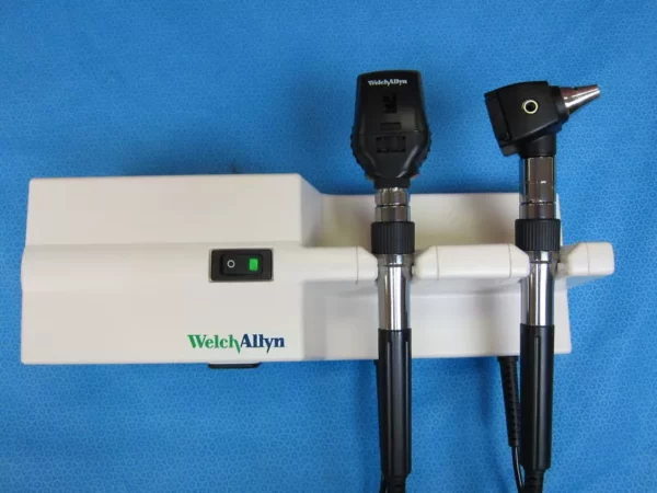 WELCH ALLYN 767 w/ Ophthalmoscope & Otoscope.